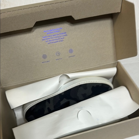 Rothy’s Black Camo Slip-On Sneakers black and grey size women’s 8.5 - Picture 10 of 15